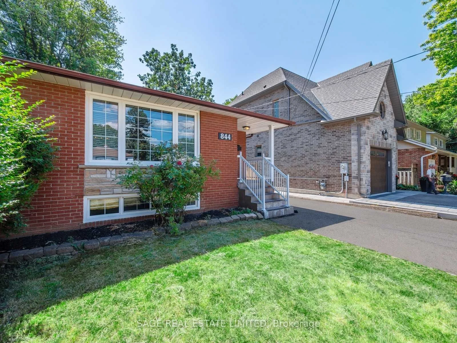 844 Ninth Street Bsmt, Mississauga, ON L5E 1R8