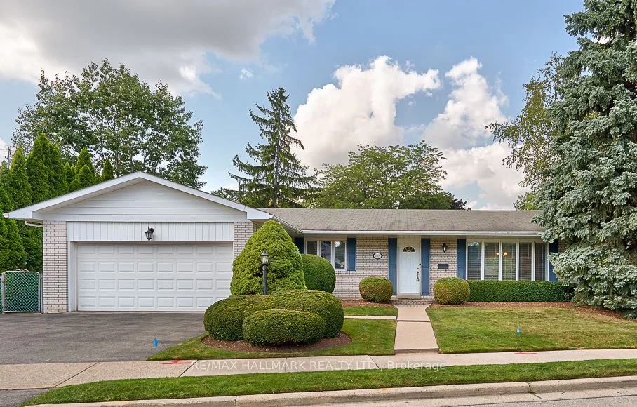 2005 Marine Drive, Oakville, ON L6L 1B5
