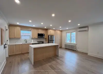 50 Jane Street 2, Toronto W02, ON M6S 3Y3