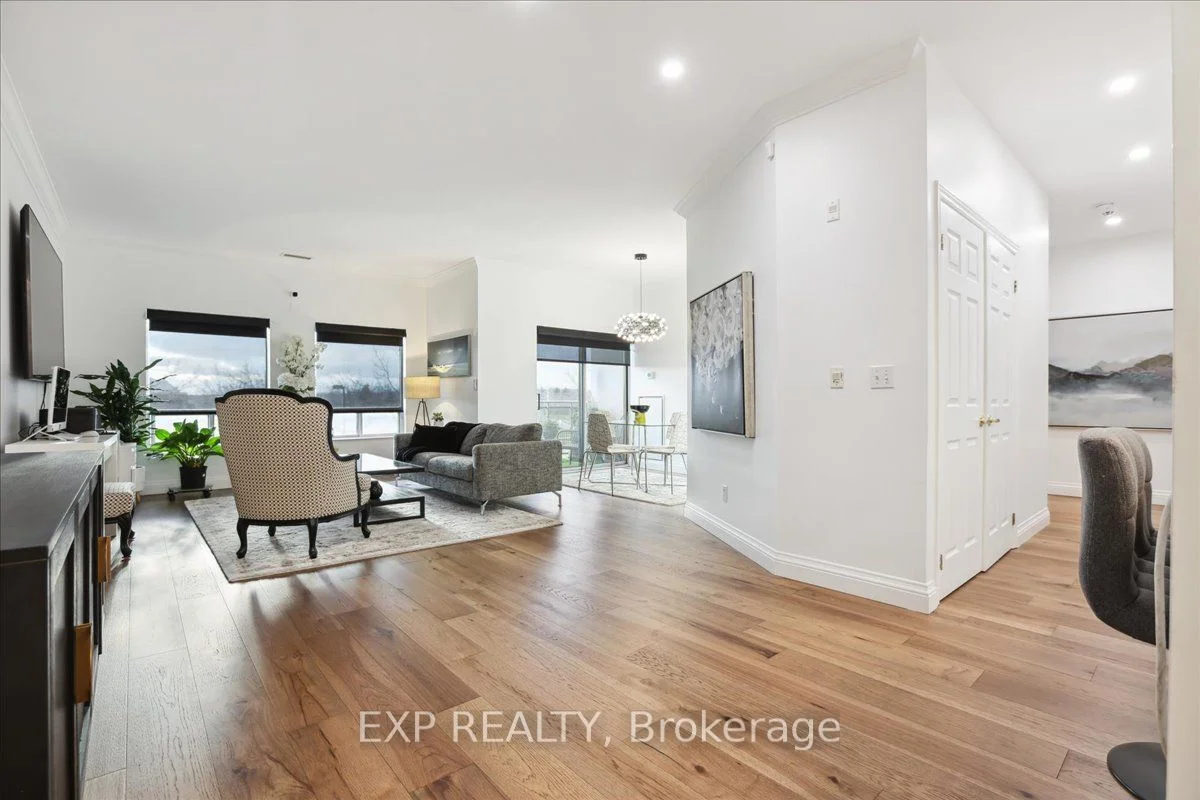 1499 Nottinghill Gate 201, Oakville, On L6m 1x7