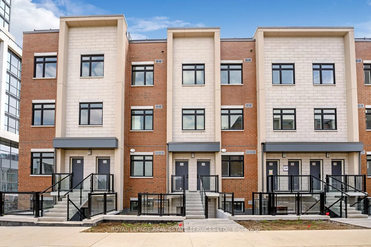#251 1075 Douglas McCurdy Comm, Mississauga, ON, L5G 0C6
