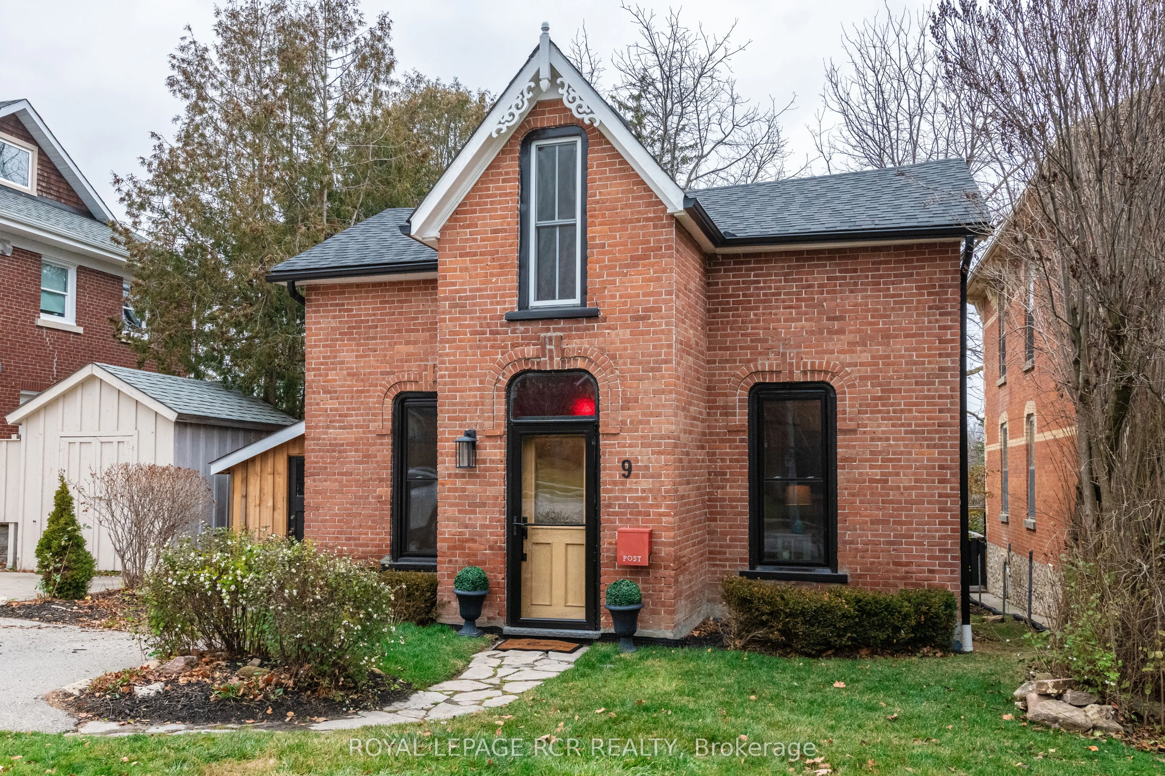 9 First Avenue, Orangeville, On L9w 1h7