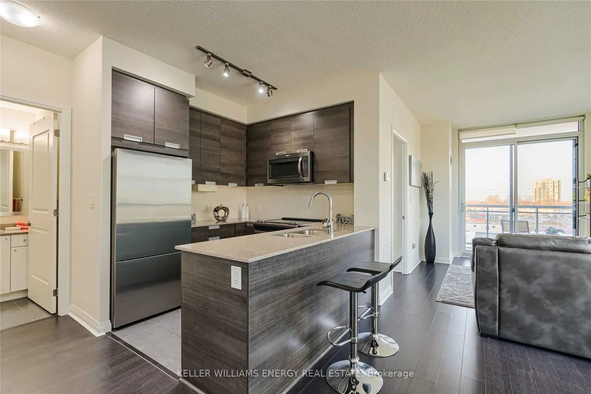 5033 Four Springs Avenue 519, Mississauga, ON L5R 0G5