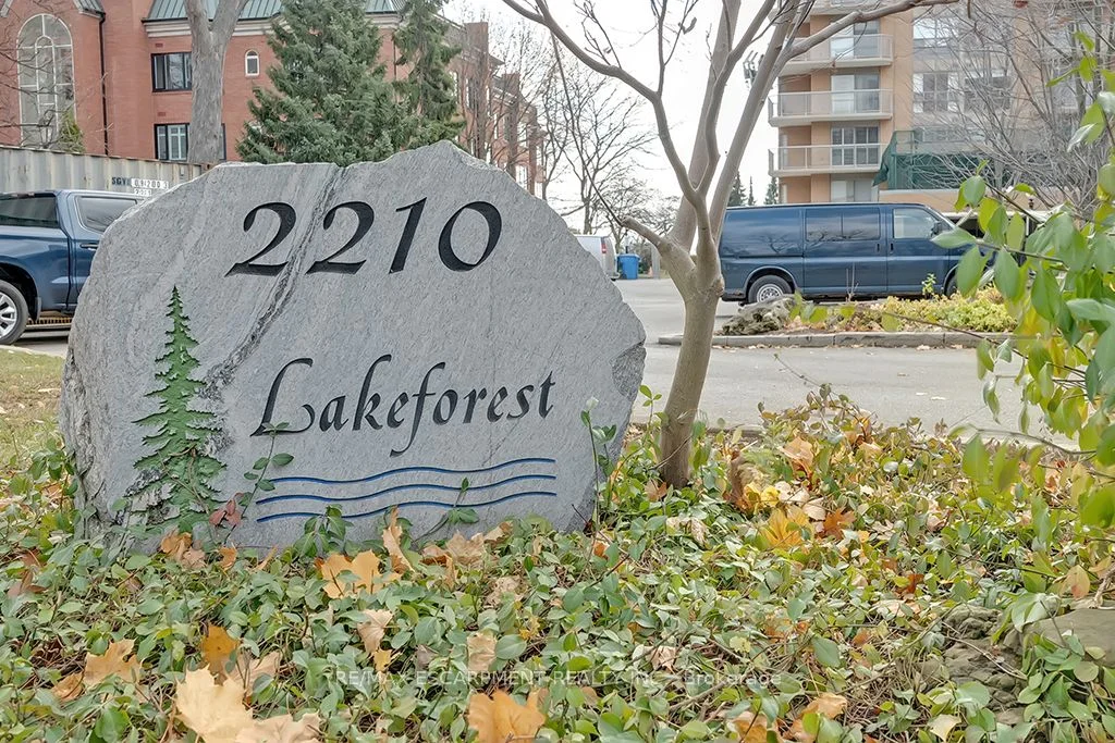 2210 Lakeshore Road 601, Burlington, On L7r 4j9