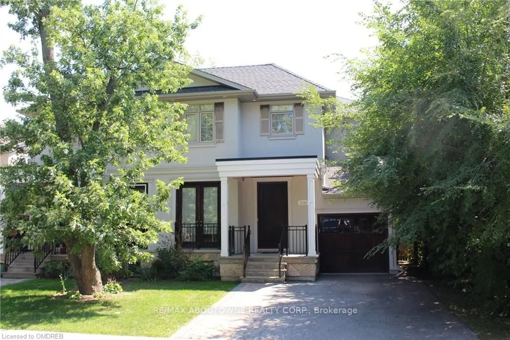 2308 Sovereign Street, Oakville, On L6l 1l6