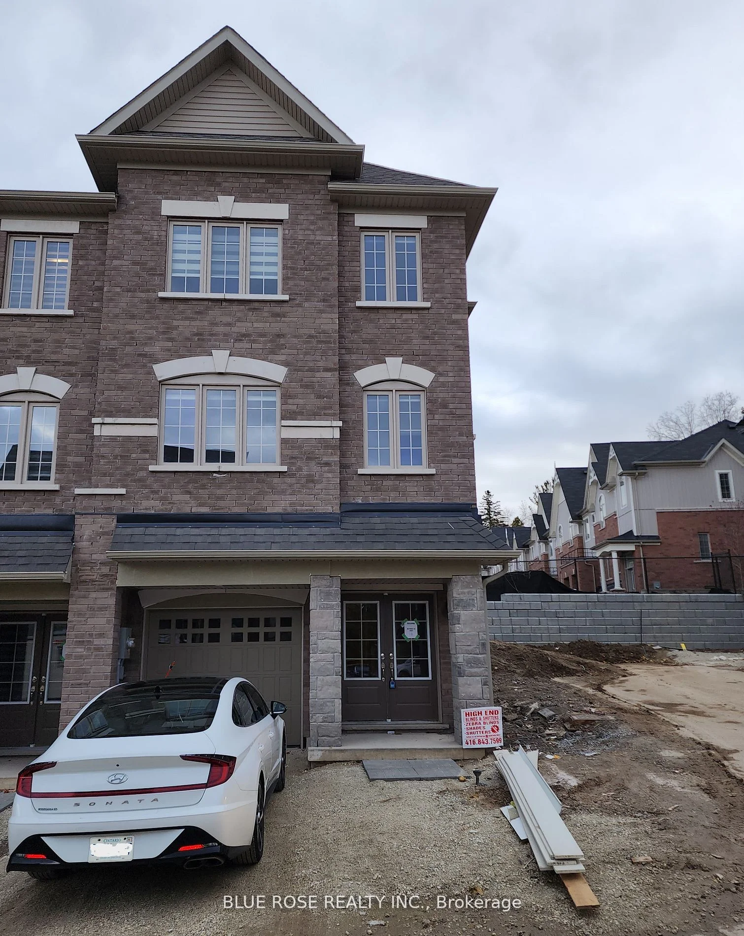 68 First Street 18, Orangeville, ON L9W 2E3