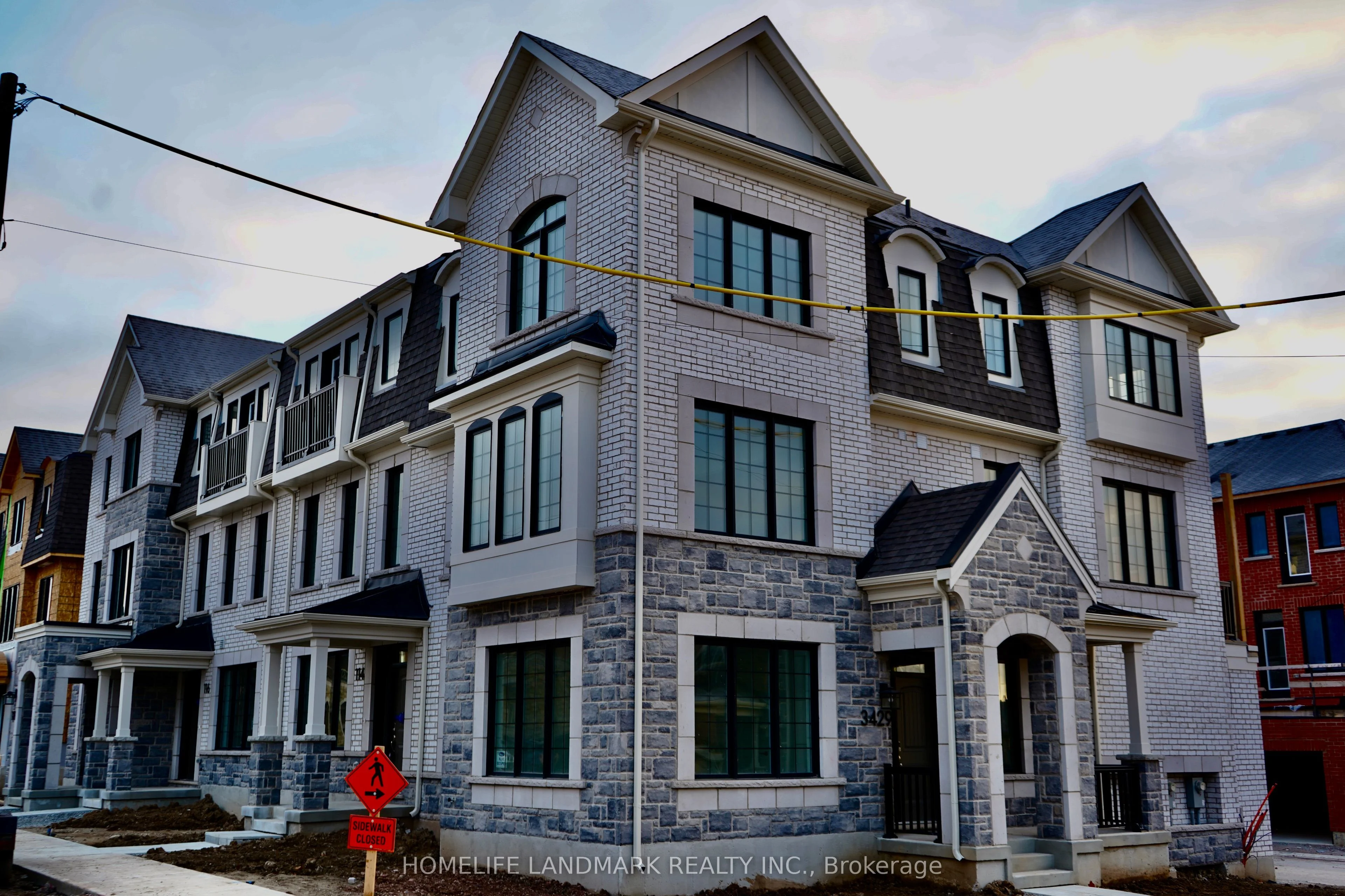 3429 VERNON POWELL Drive, Oakville, ON L6H 7X7