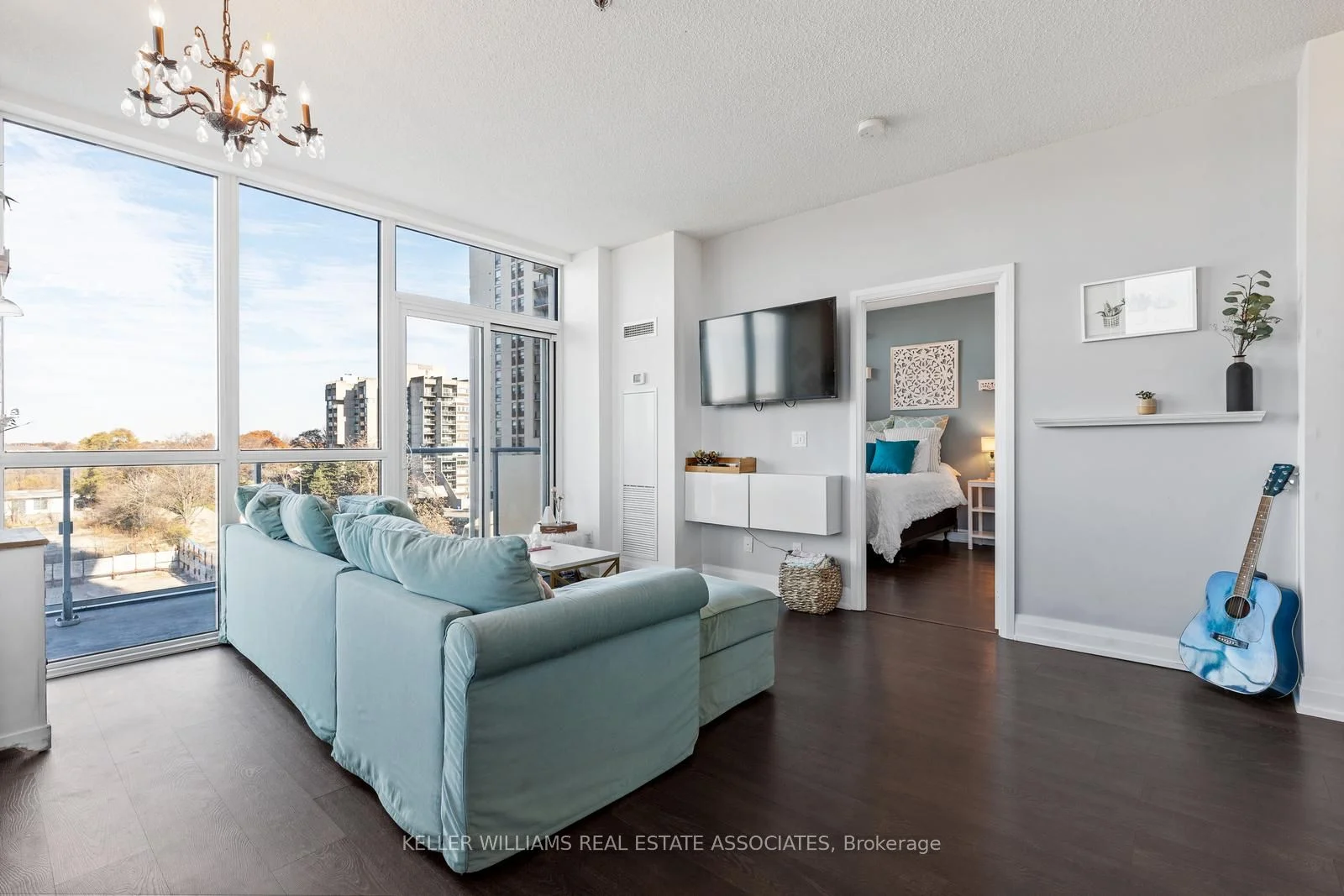 65 Speers Road 503, Oakville, ON L6K 0J1