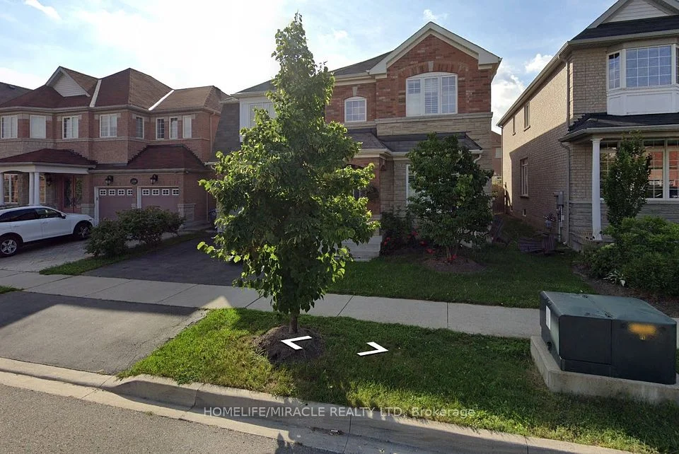 3270 Paul Henderson Drive N, Mississauga, ON L5M 0H3