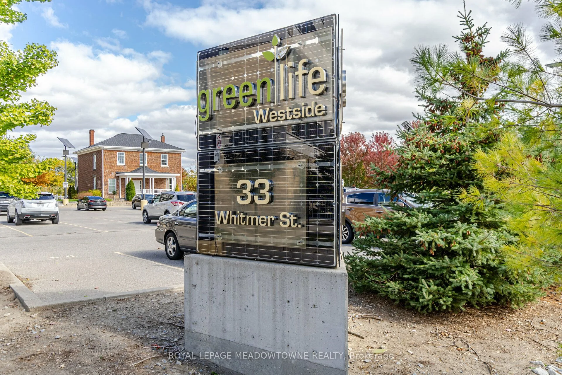 33 Whitmer Street 518, Milton, ON L9T 8P9