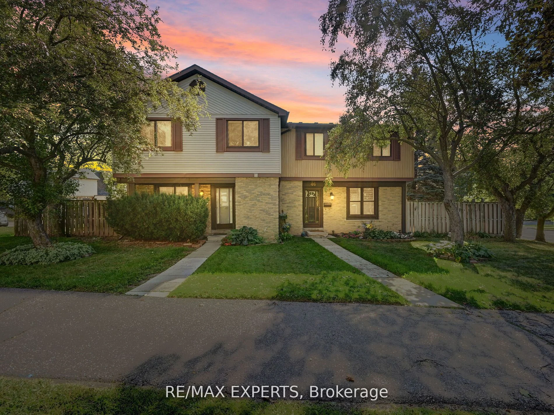 6730 Falconer Drive 45, Mississauga, ON L5N 1L5