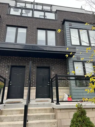 1155 Stroud Lane 10, Mississauga, On L5j 0b3
