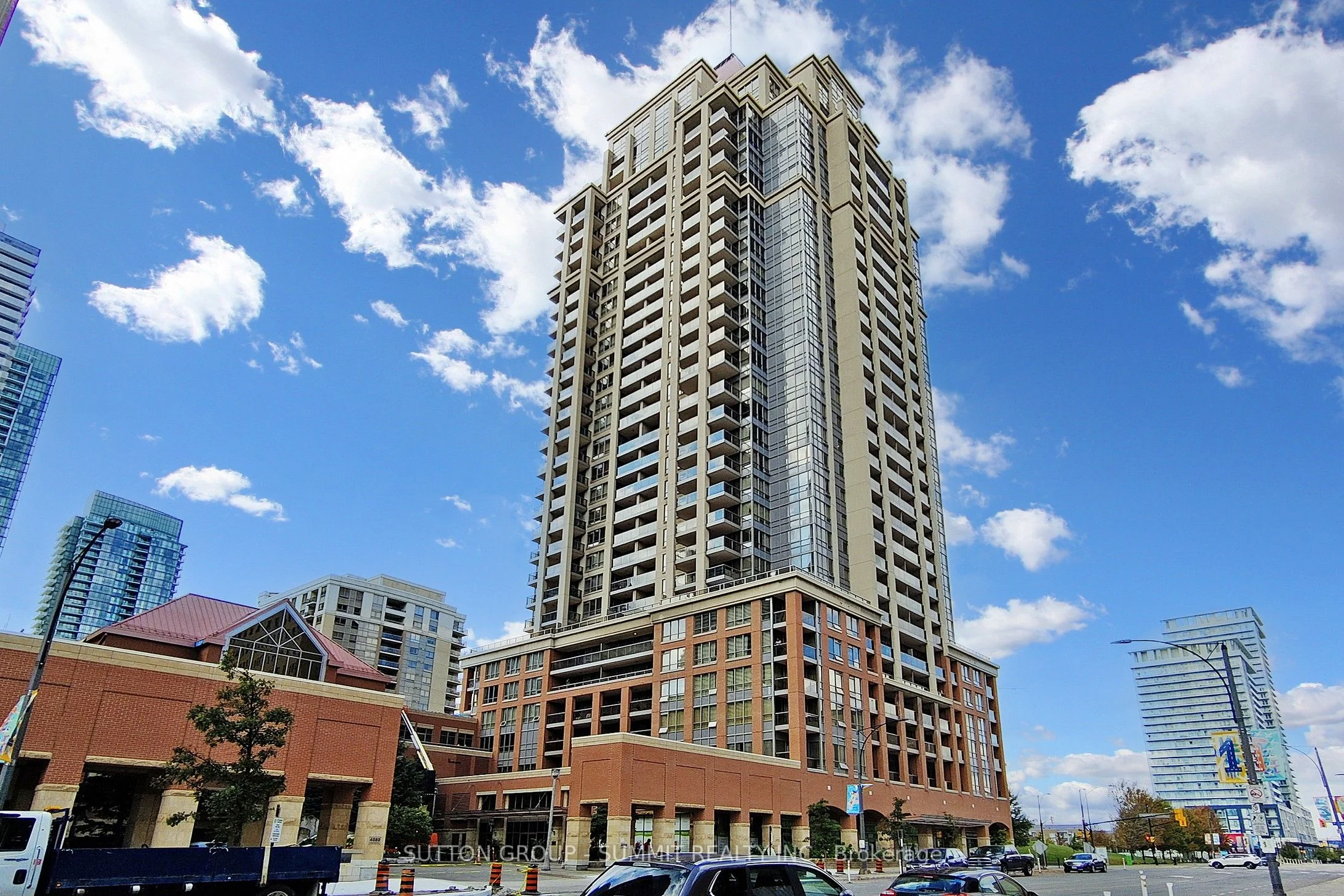 4090 LIVING ARTS Drive 2506, Mississauga, ON L5B 4M8