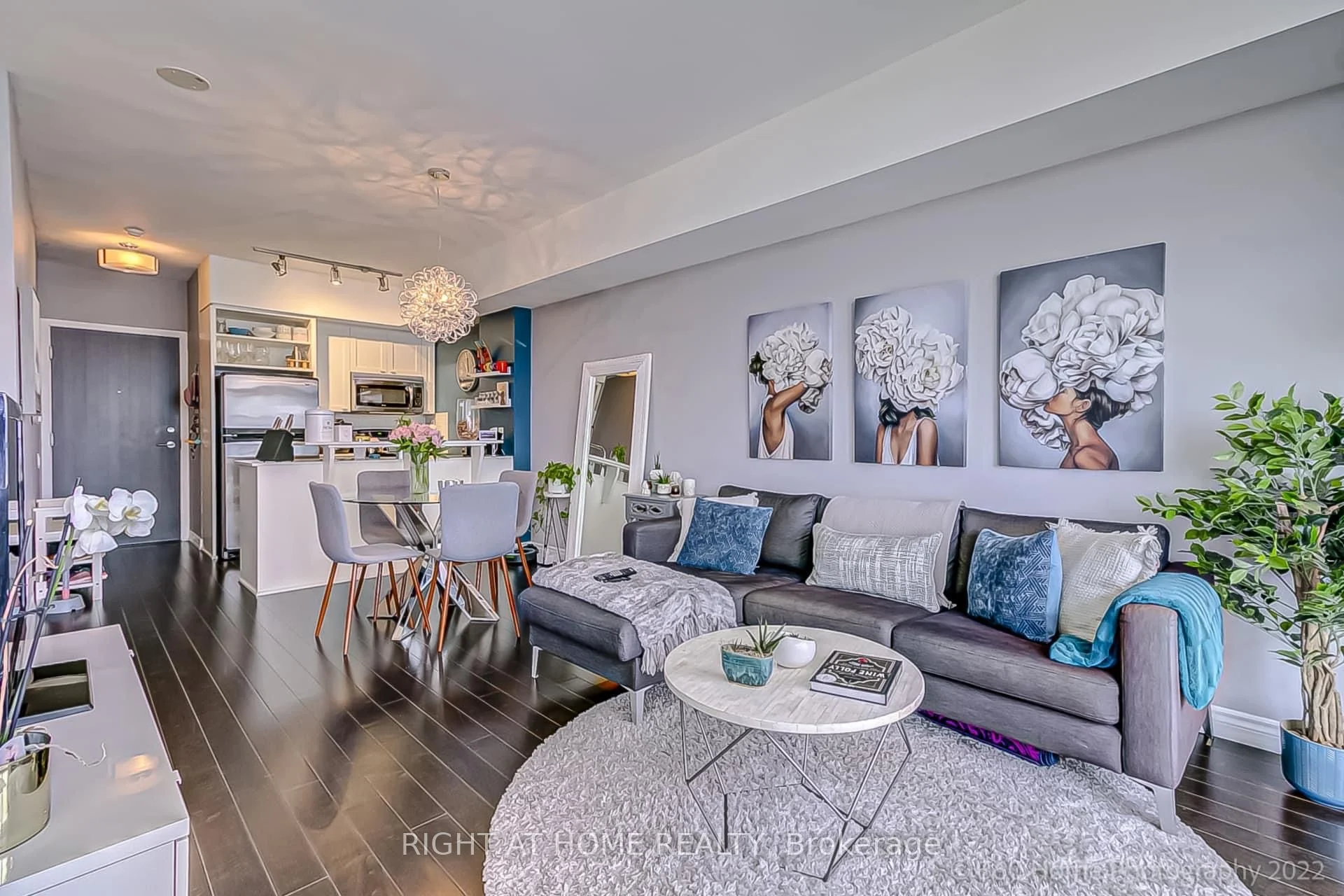 103 The Queensway Way 2307, Toronto W01, ON M6S 5B3