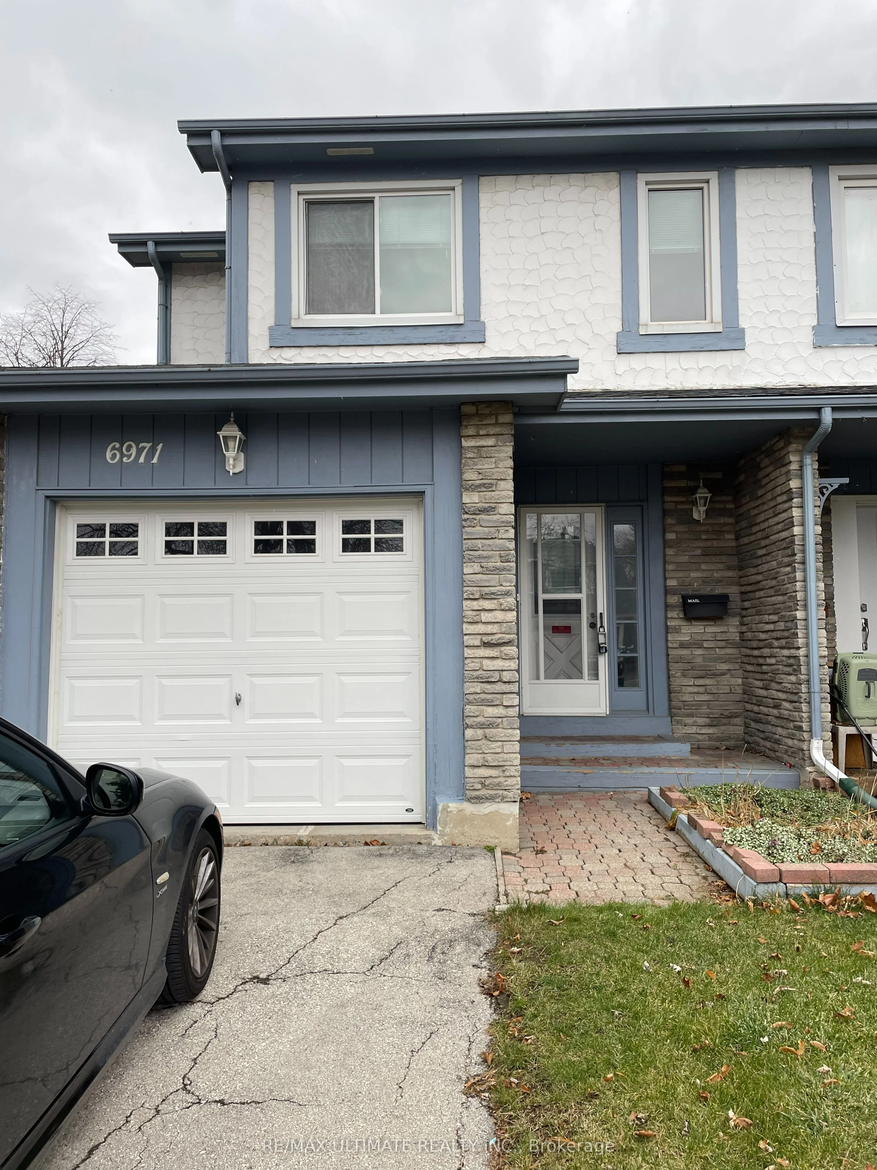 6971 Pamplona Mews, Mississauga, ON L5N 1S5