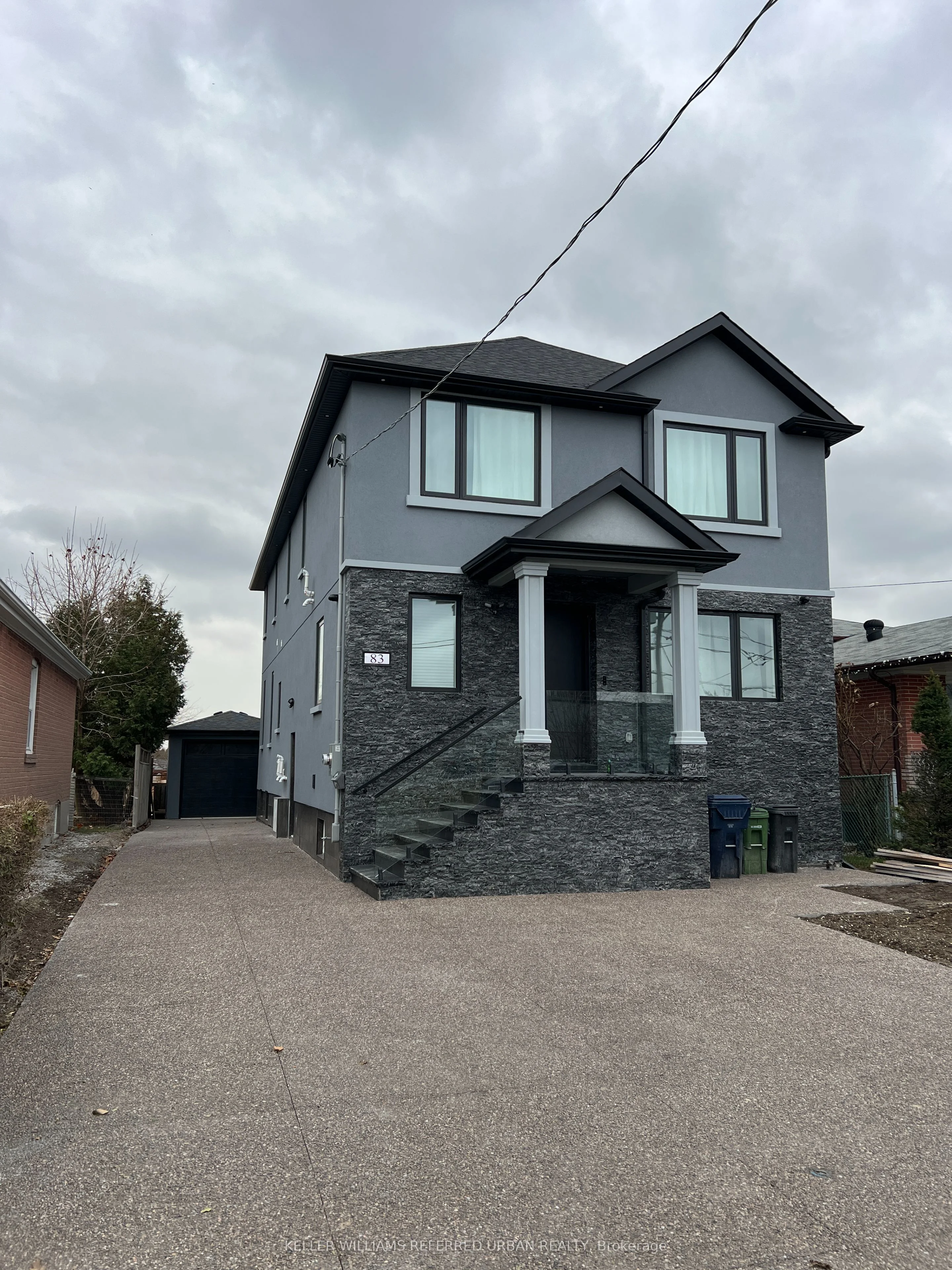 83 Floral Parkway LOWER R, Toronto W04, ON M6L 2C3