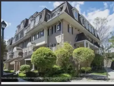 52 Sidney Belsey Crescent #102, Toronto W04, On M6m 5j1