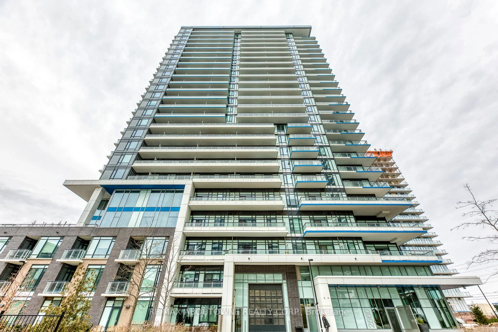 2560 Eglinton Avenue W 1605, Mississauga, On L5m 0y3