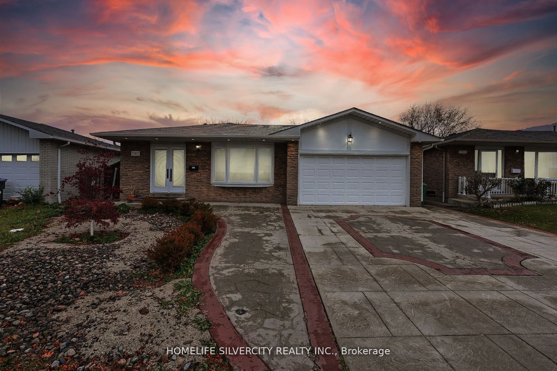 3367 Brandon Gate Drive, Mississauga, ON L4T 3J7