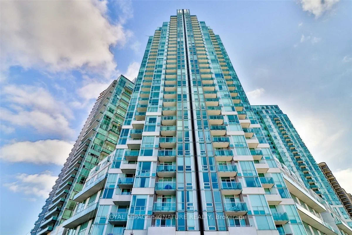 220 Burnhamthorpe Road 2010, Mississauga, ON L5B 4N4