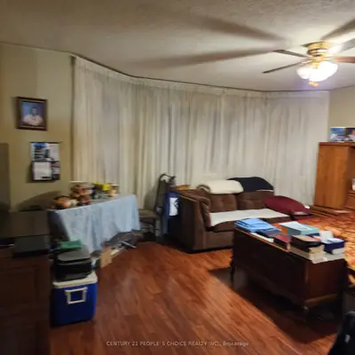 863 Stonebridge Avenue, Mississauga, ON L5V 2L1