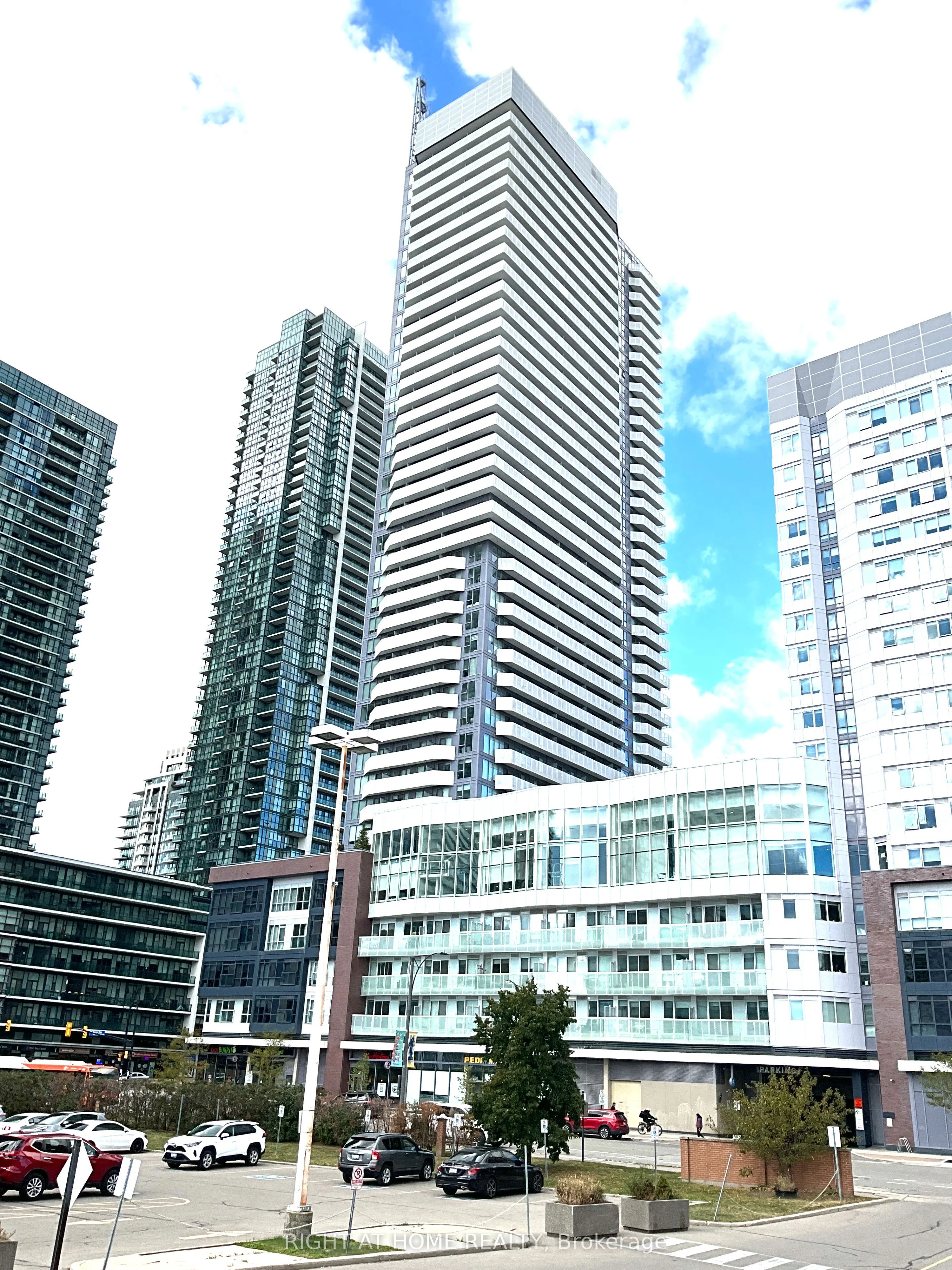 4065 Confederation Parkway 904, Mississauga, On L5b 0l4