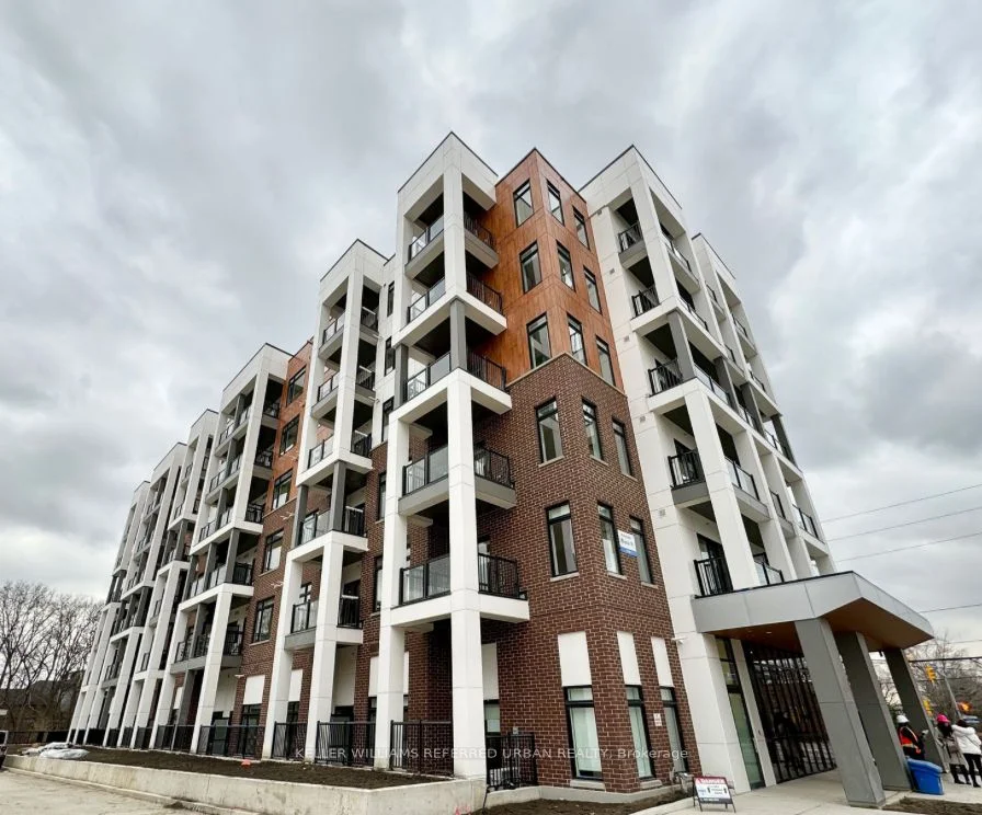 165 Canon Jackson Drive 304, Toronto W04, ON M6M 0B6