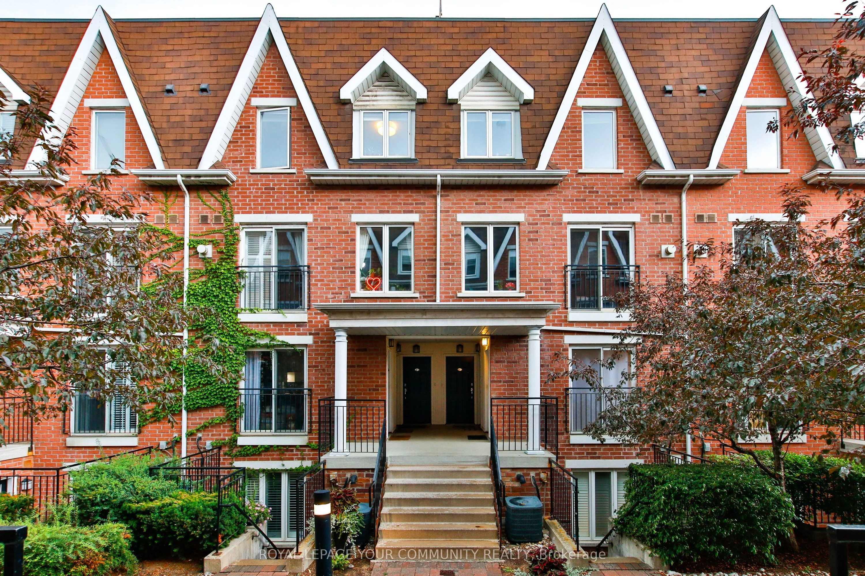 22 Laidlaw Street 1226, Toronto W01, ON M6K 1X2