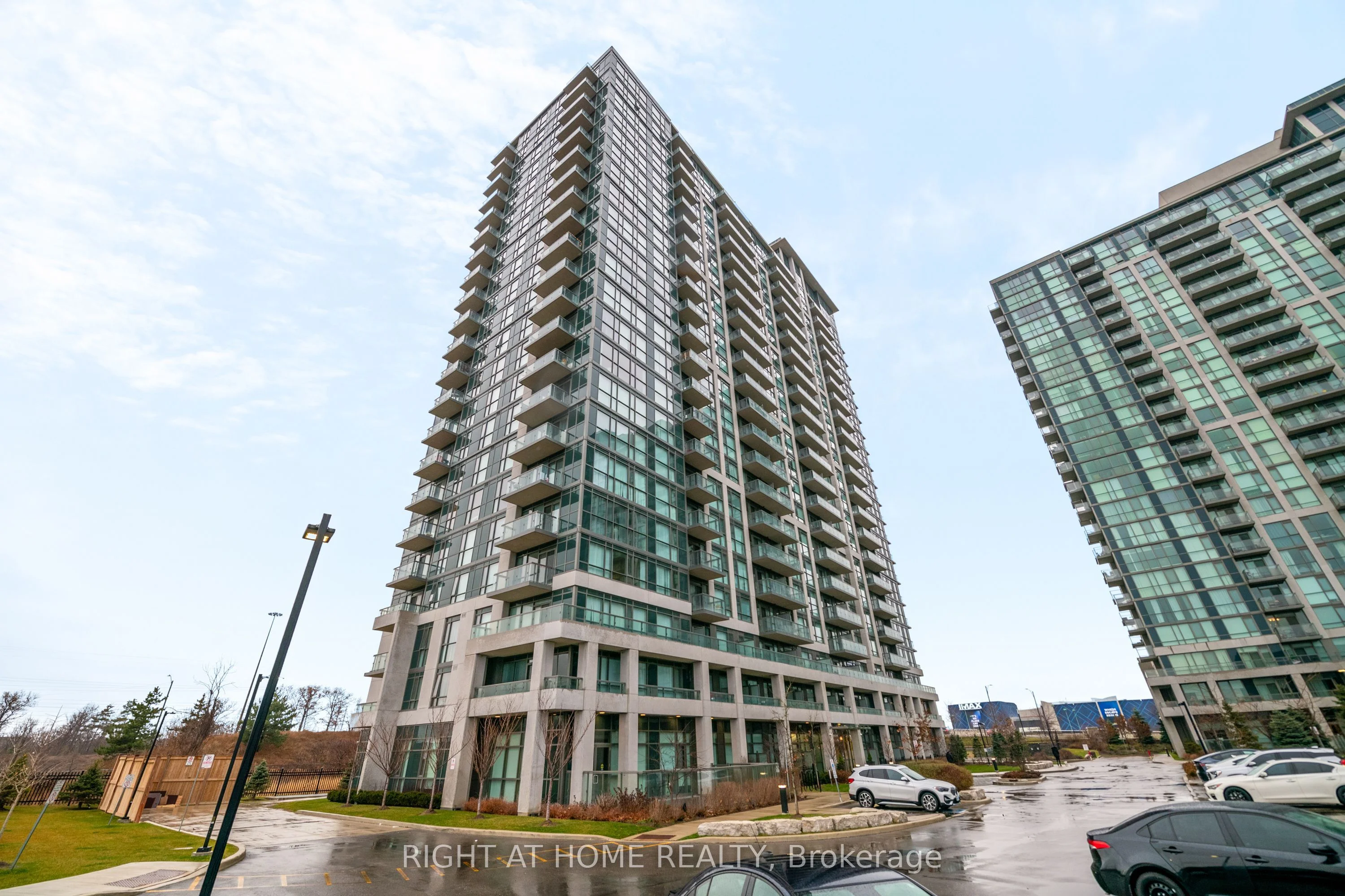 349 Rathburn Road W 1508, Mississauga, ON L5B 0G9