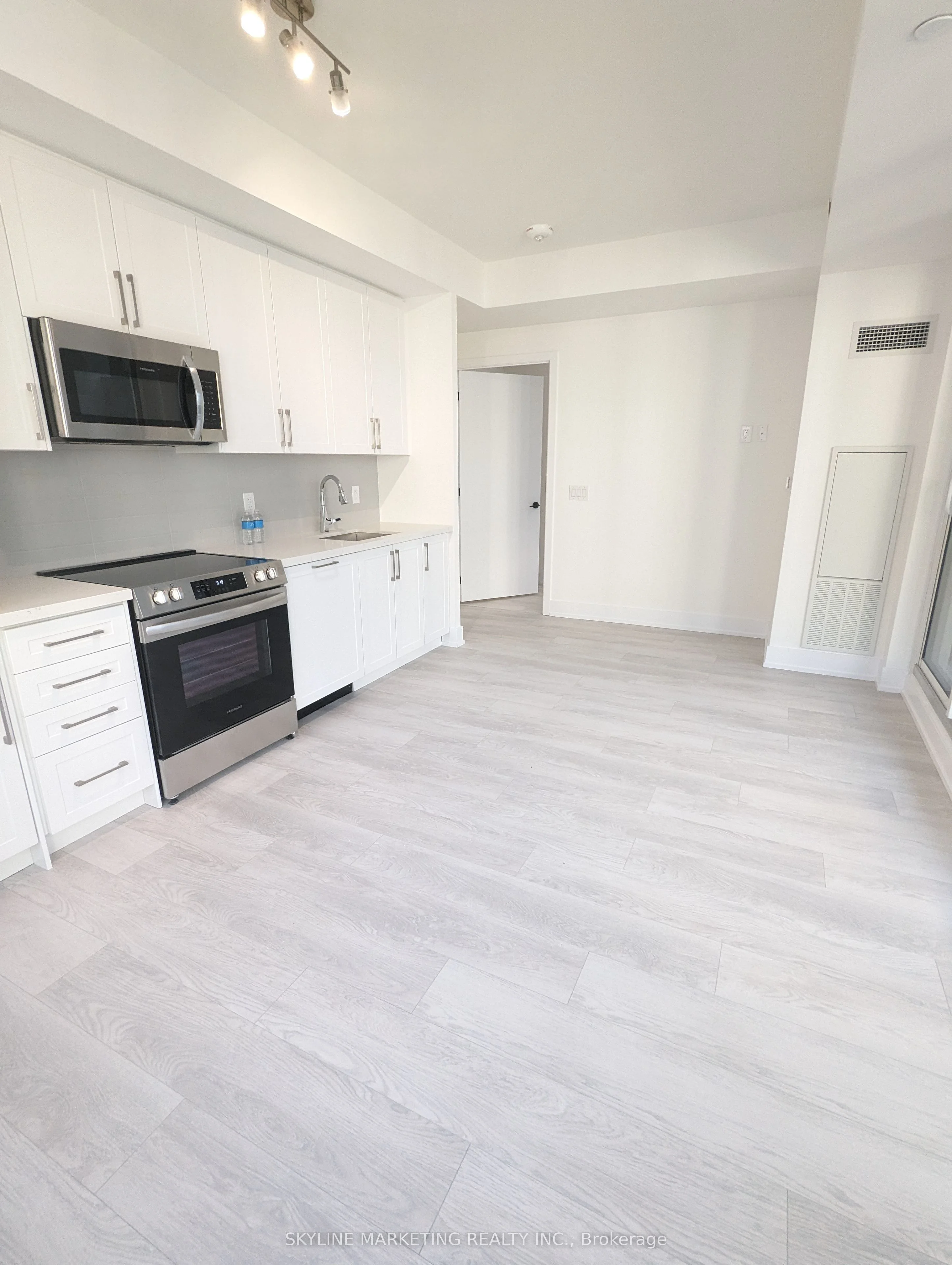 2450 Old Bronte Road 530, Oakville, On L6m 5p6
