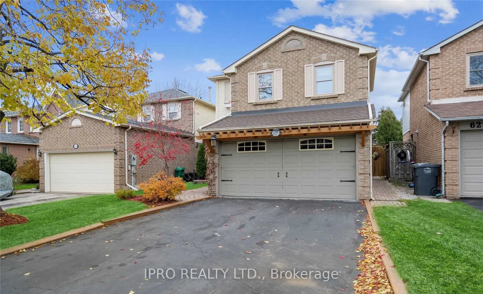 6215 Saltmarsh Court, Mississauga, ON L5N 5V9