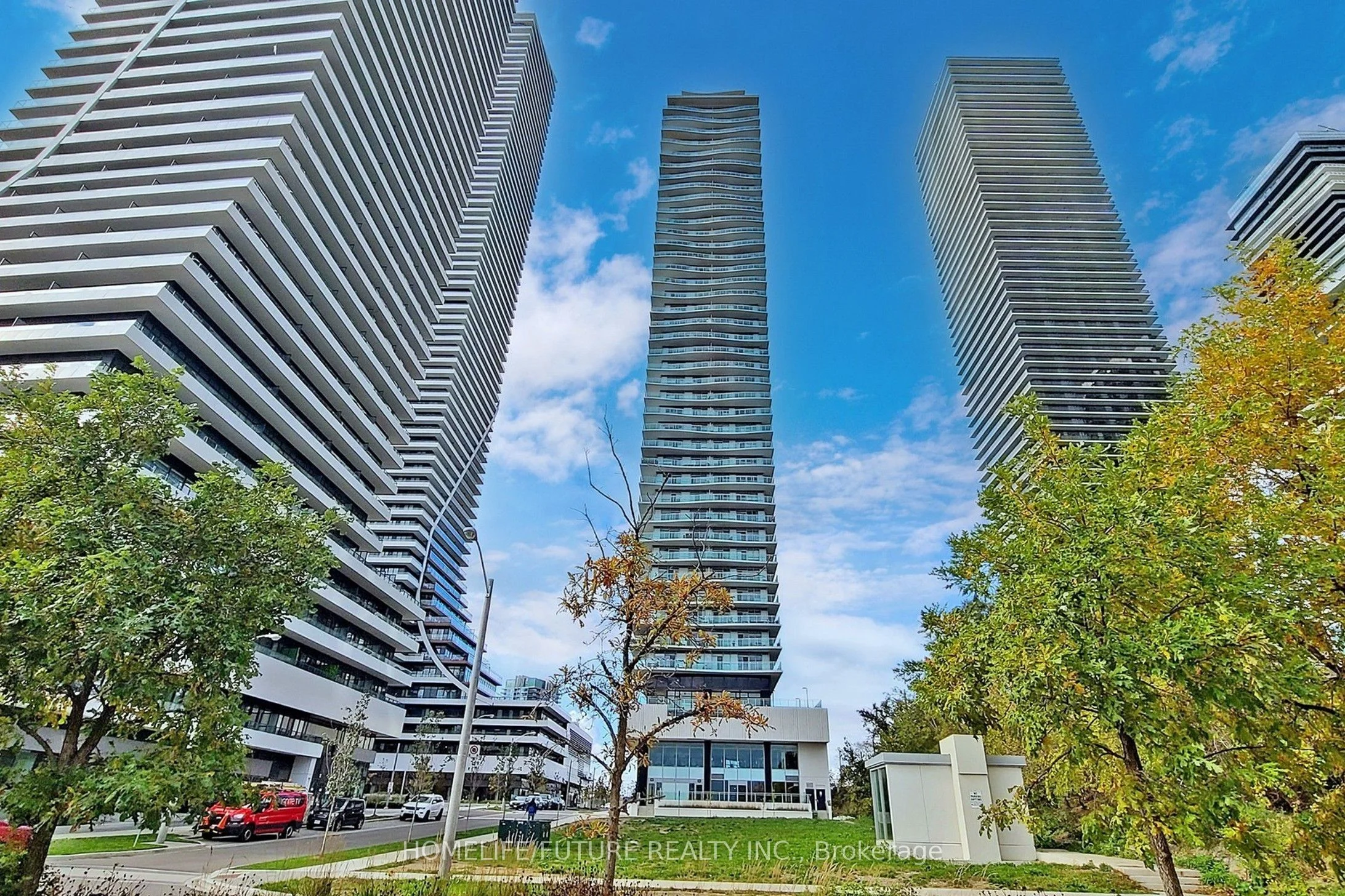 33 SHORE BREEZE Drive 3301, Toronto W06, ON M8V 0G1