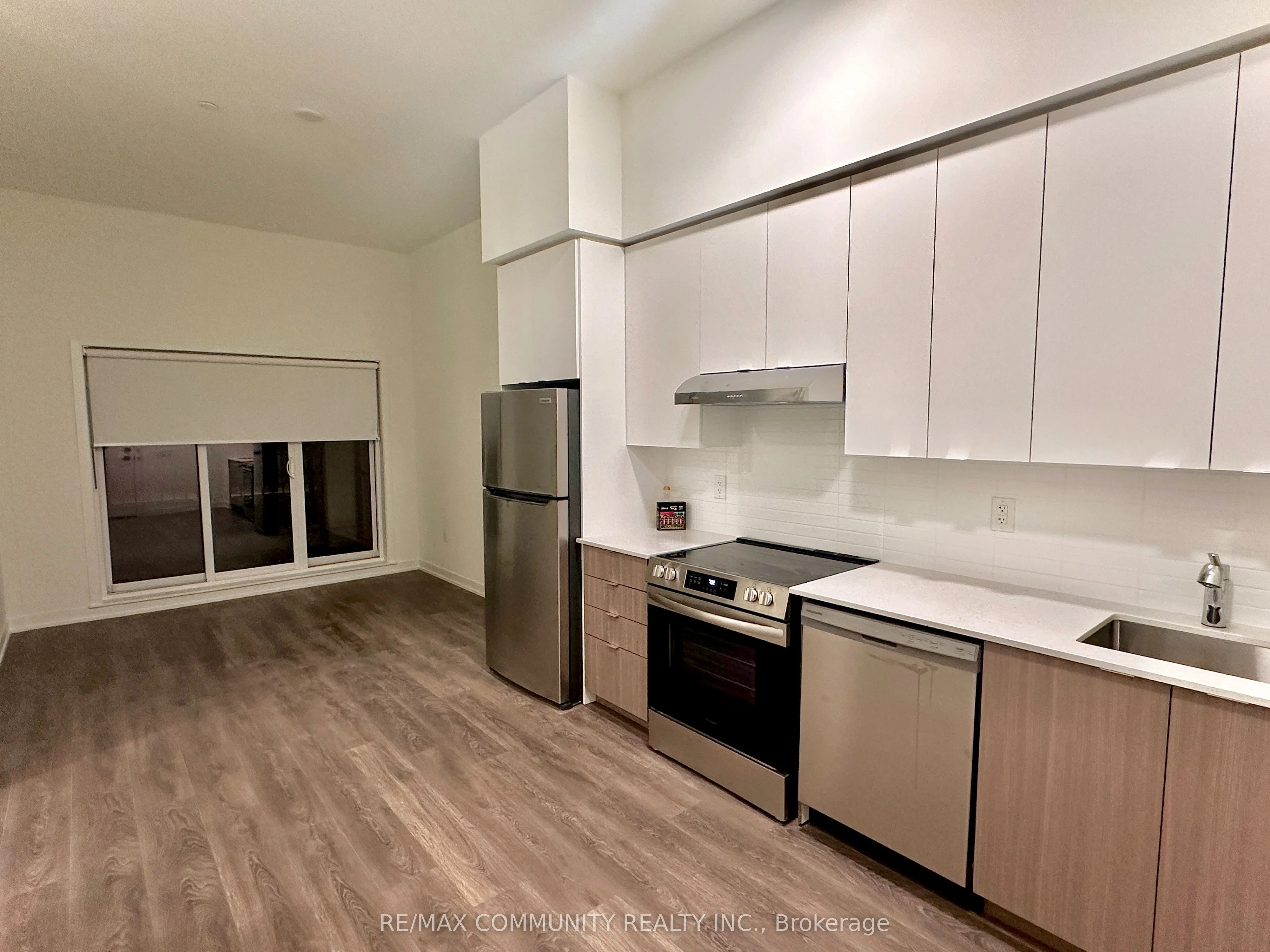 165 Canon Jackson Drive N 109, Toronto W04, ON M6M 0B6