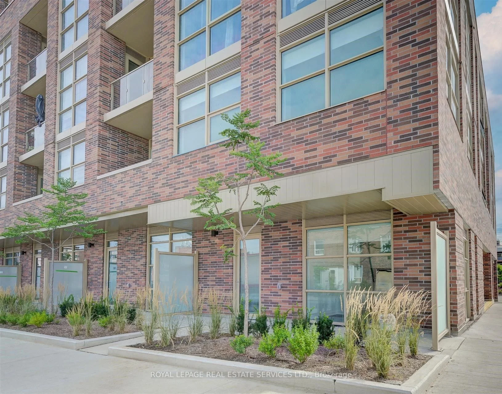 115 Ford Street 106, Toronto W03, On M6n 3a2
