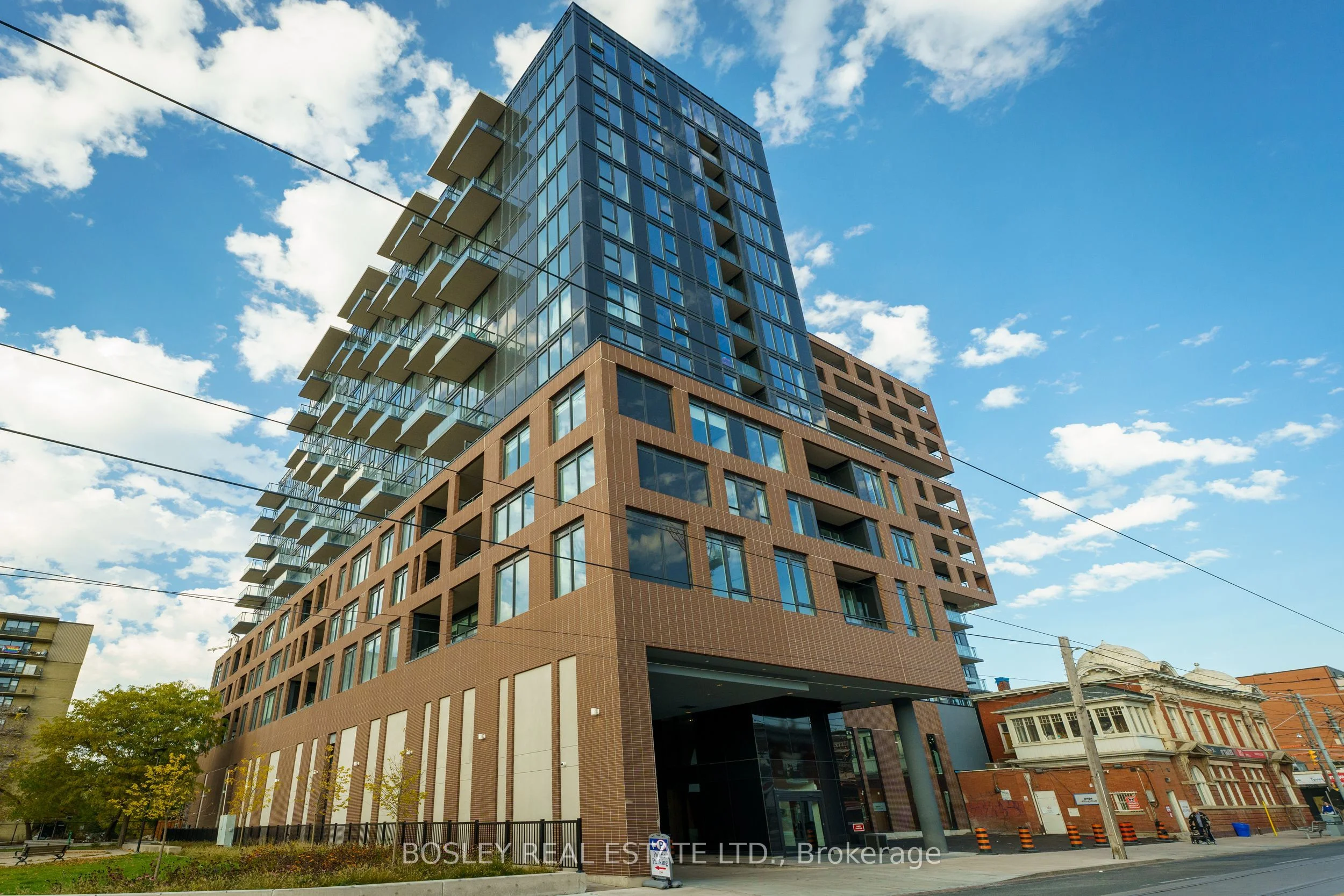1221 King Street W 722, Toronto W01, ON M6K 1G3