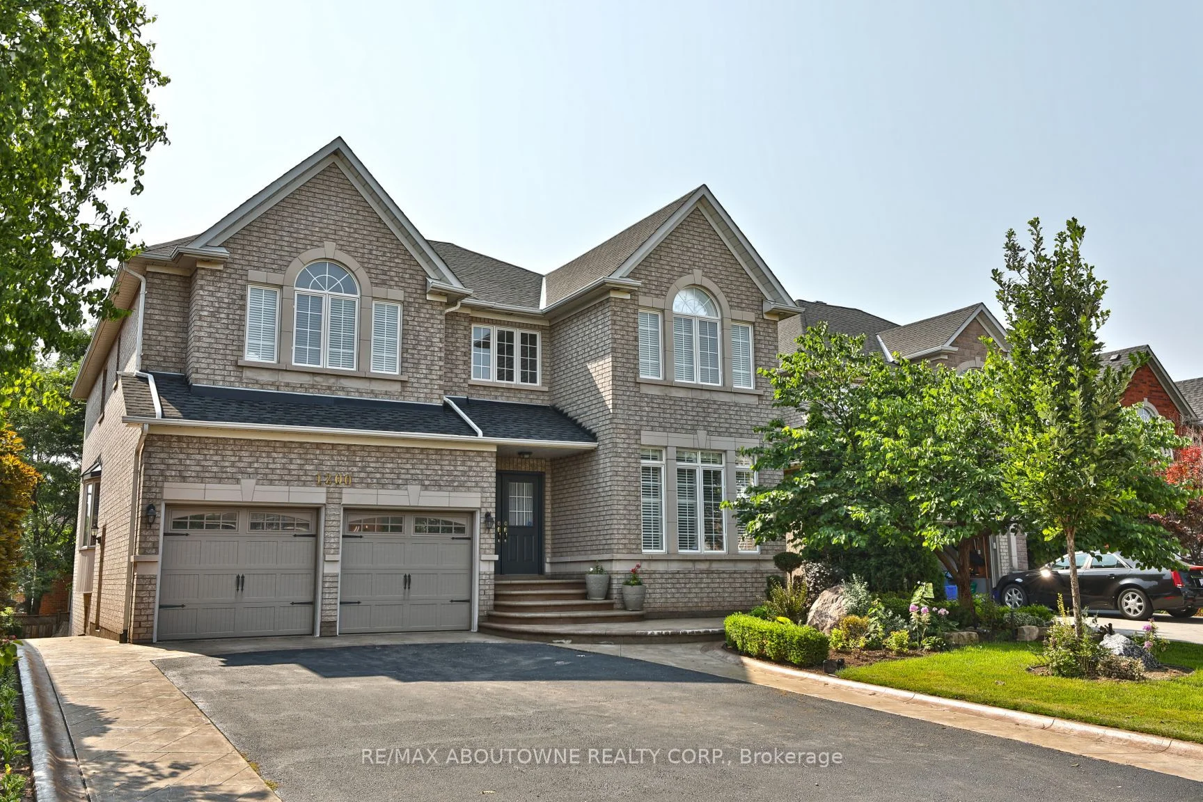 1200 Grace Drive, Oakville, ON L6H 6T5