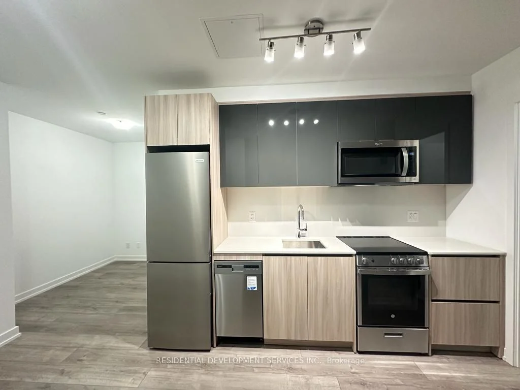 3100 Keele Street 415, Toronto W05, ON M3M 0E1