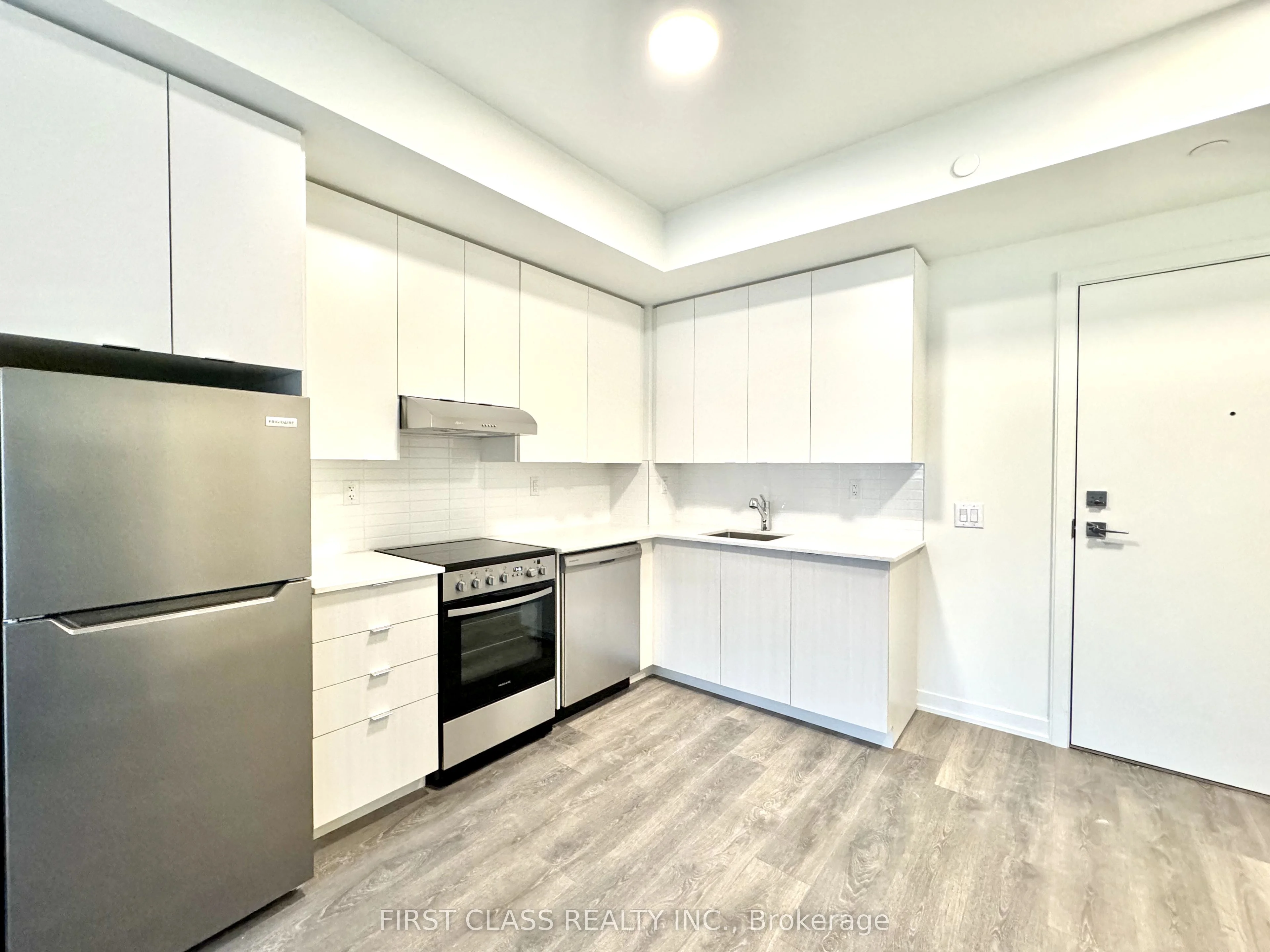 165 Canon Jackson Drive 208, Toronto W04, On M6m 0b6