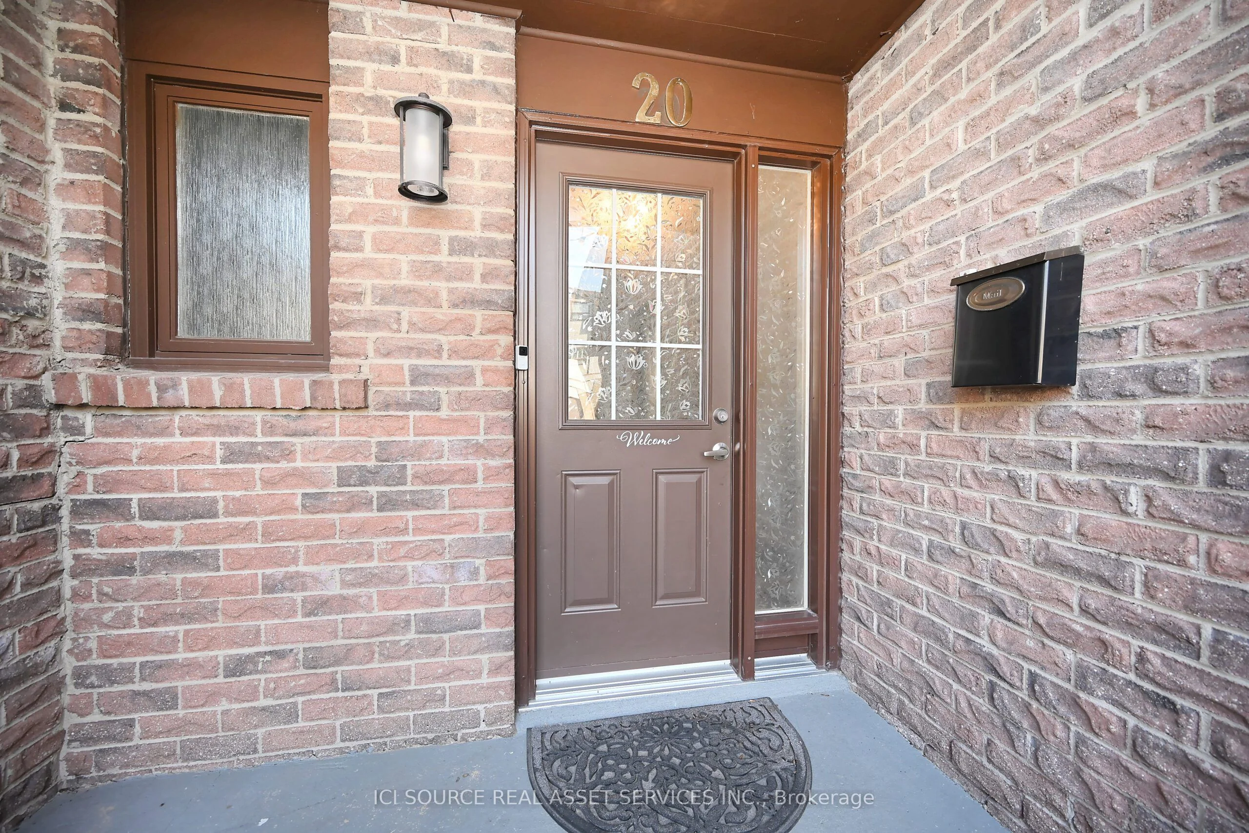 6040 Montevideo Road 20, Mississauga, ON L5N 2T4