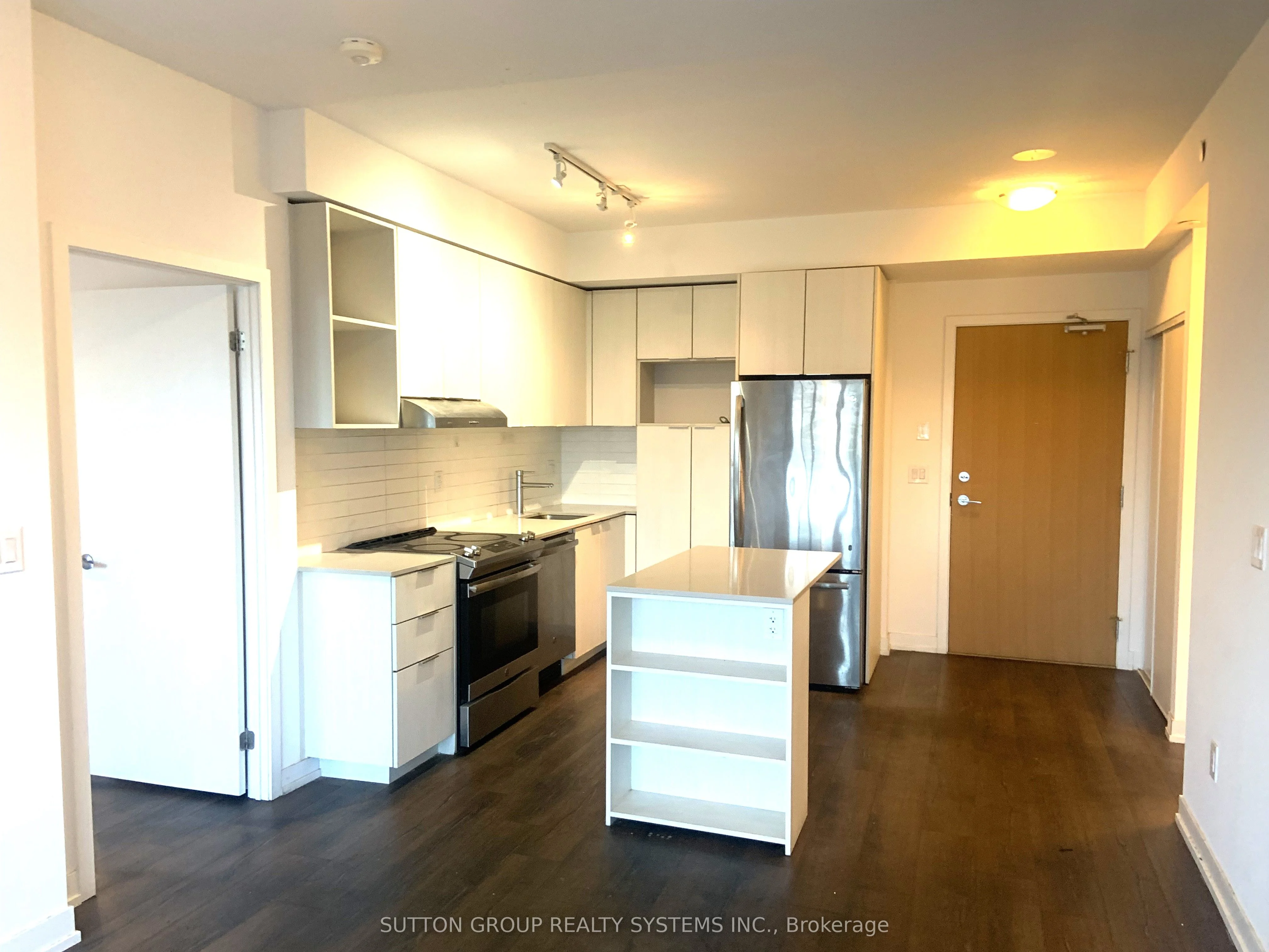 2520 Eglinton Avenue W 713, Mississauga, ON L5M 0Y4