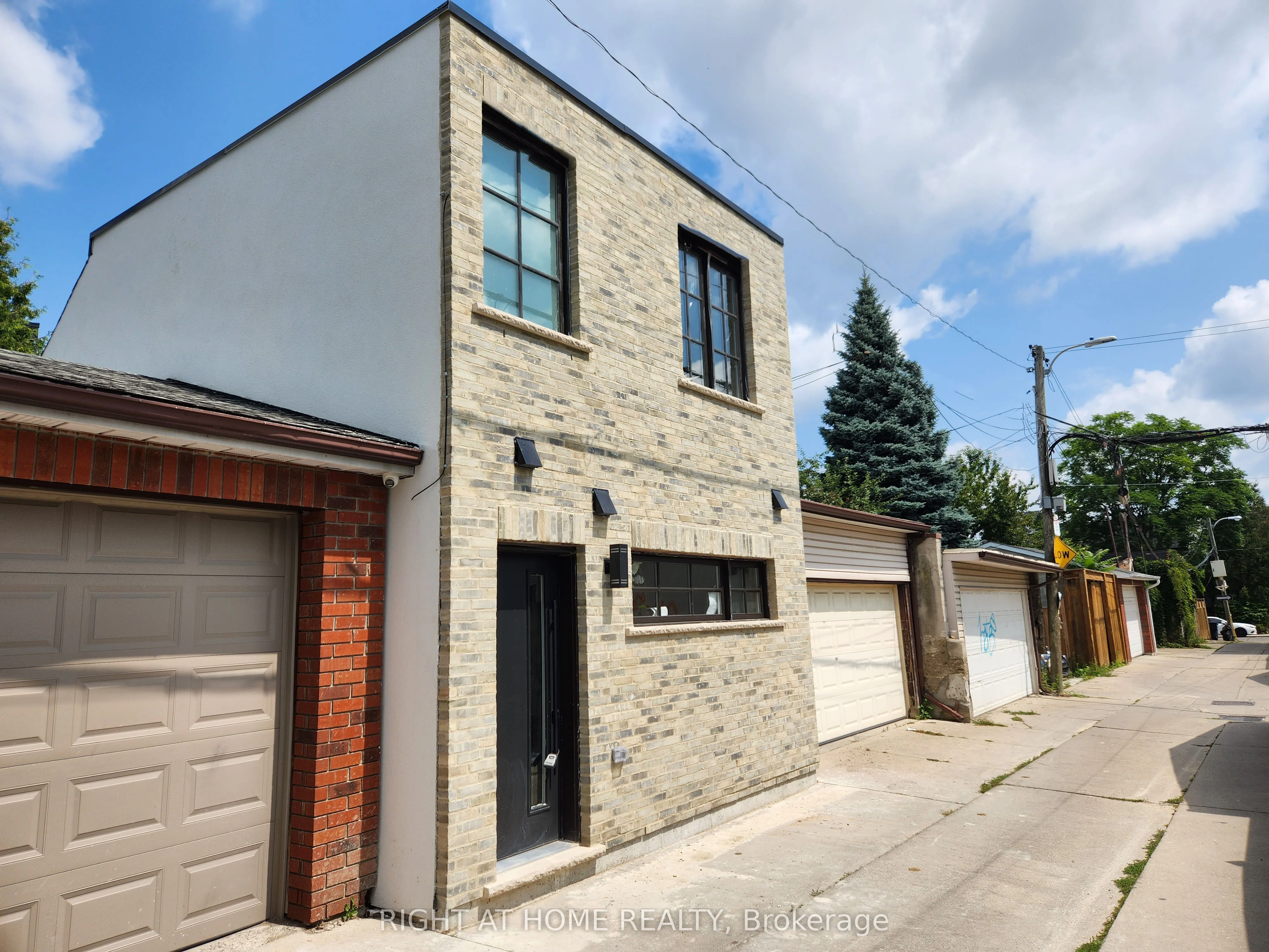 95 Hallam Street Laneway, Toronto W02, On M6h 1w7