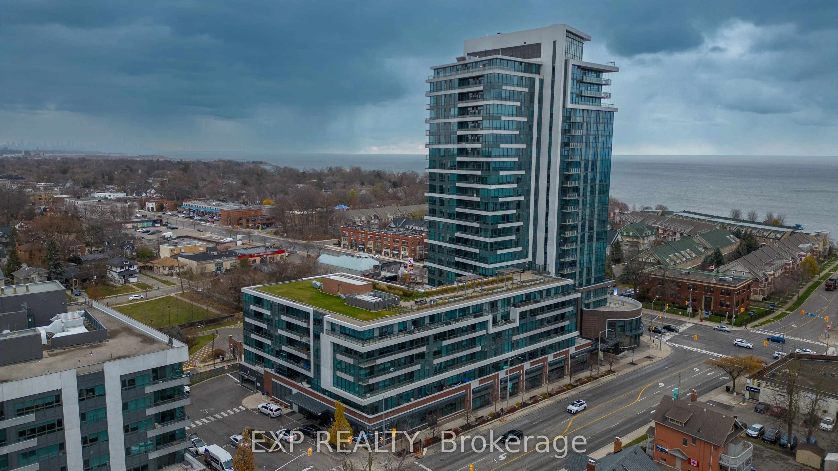 1 Hurontario Street 320, Mississauga, ON L5G 0A3