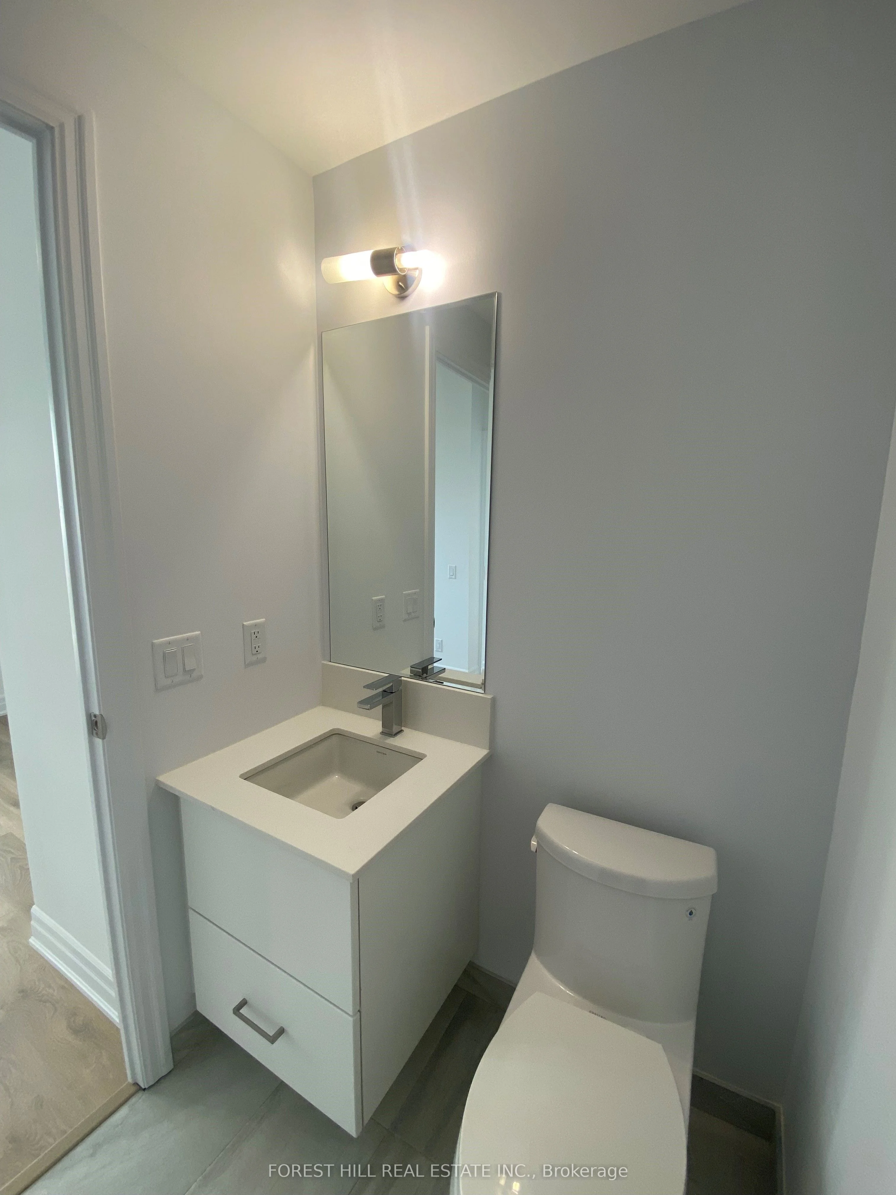 36 Elm Drive 2904, Mississauga, ON L5B 1L9