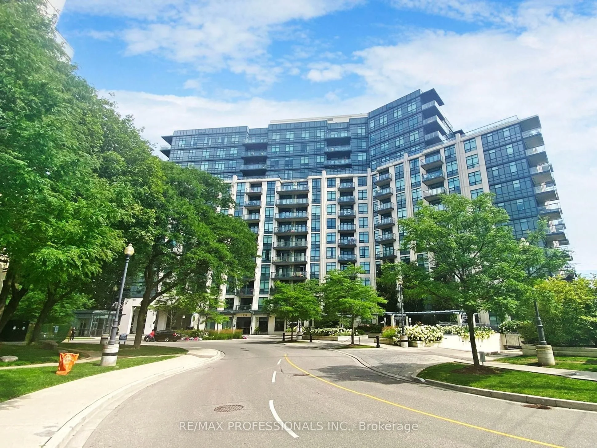 1135 Royal York Road 1304, Toronto W08, On M9a 0c3