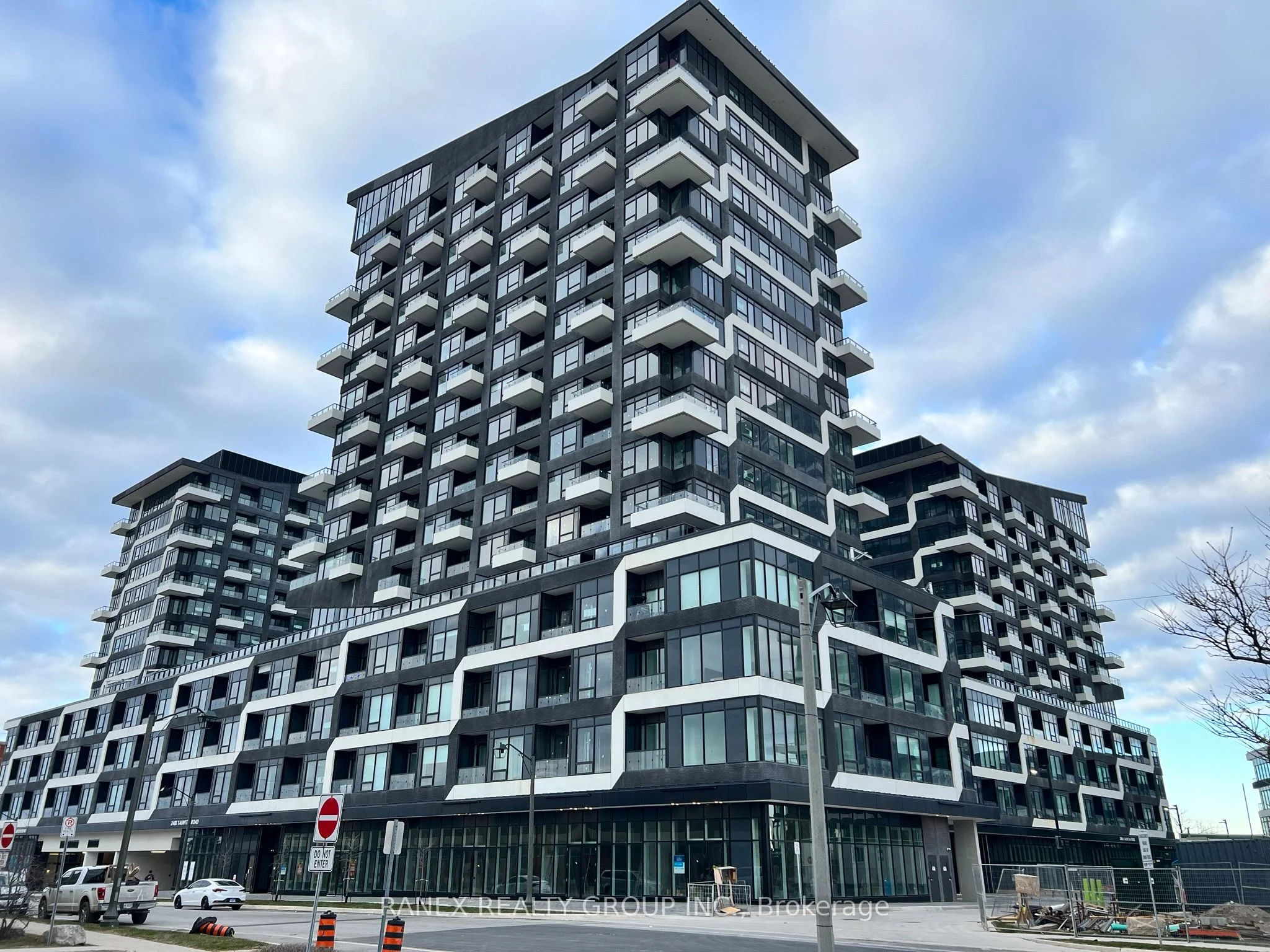 2481 Taunton Road 1001, Oakville, On L6h 0g3