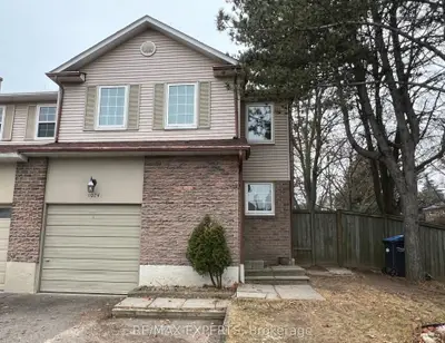1074 Raintree Lane, Mississauga, ON L5H 4A2