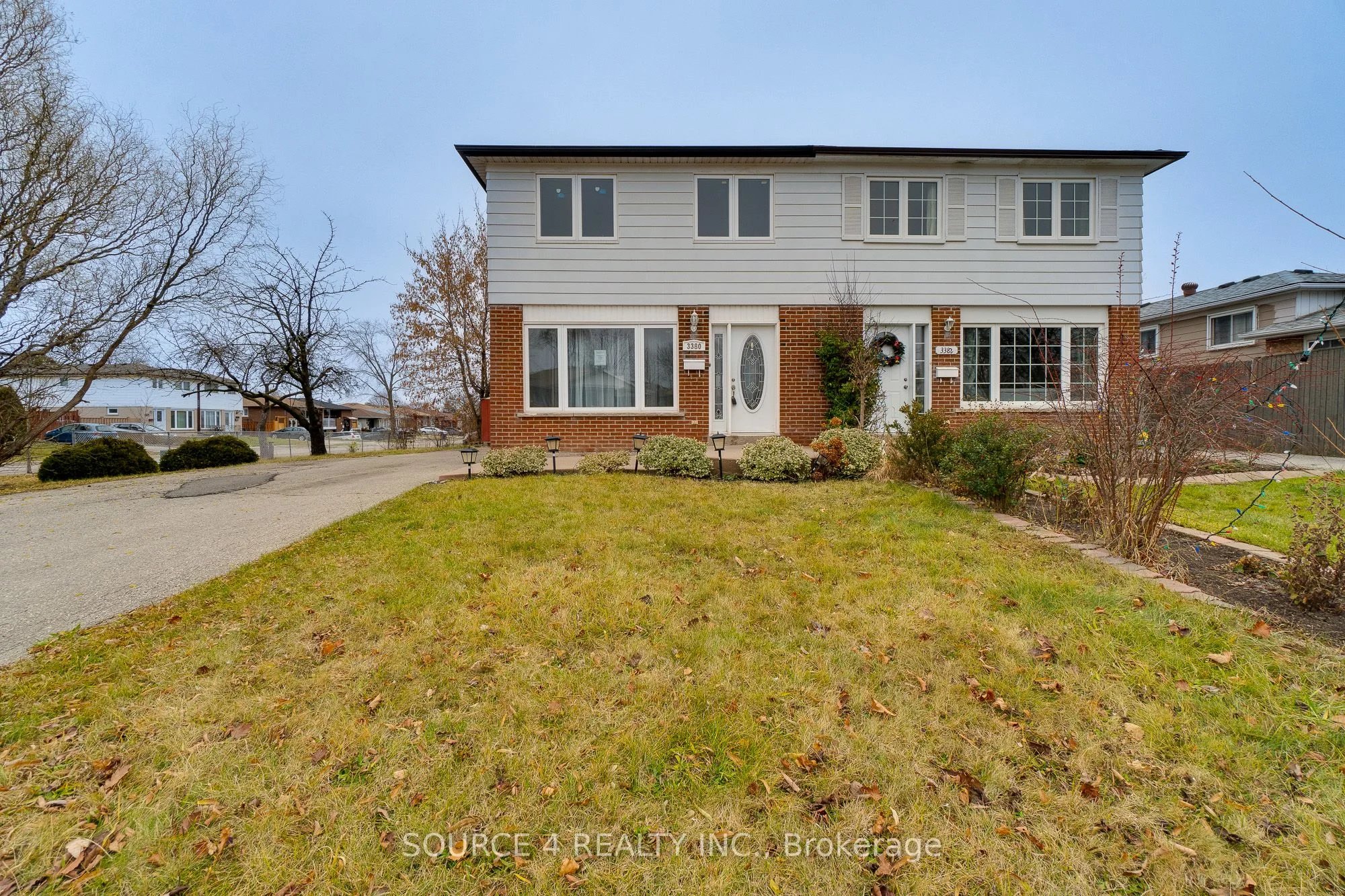 3380 Oakglade Crescent, Mississauga, ON L5C 1X5