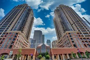 4080 Living Arts Drive 2802, Mississauga, ON L5B 4N3
