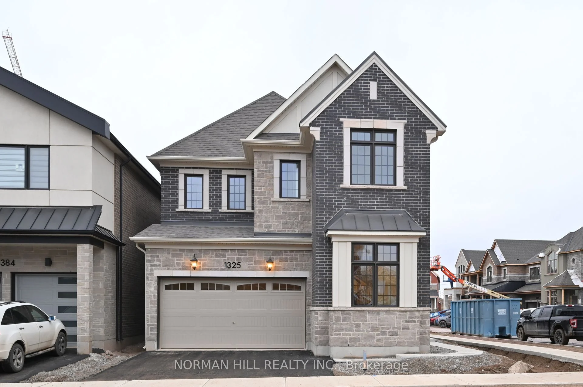 1325 Aymond Crescent, Oakville, On L6h 7g1