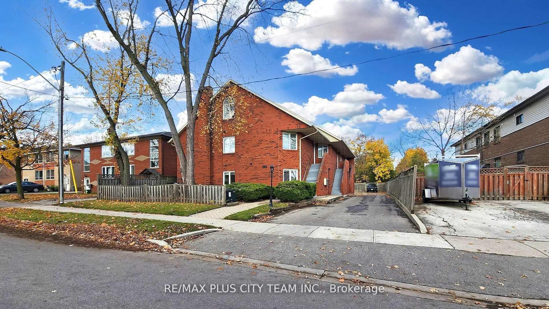 183 Nelson Street 5, Oakville, On L6l 3j4